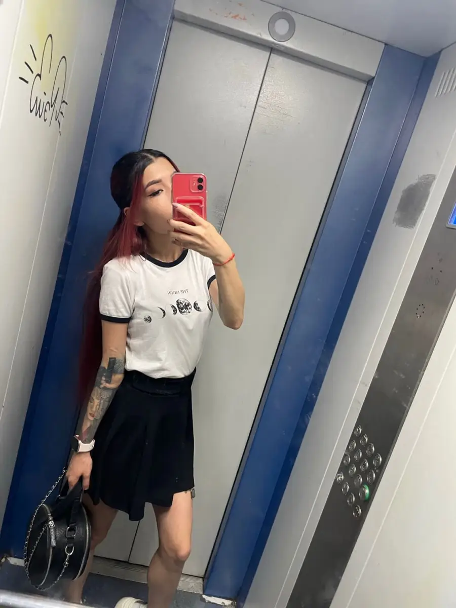 Adele escort in Milan