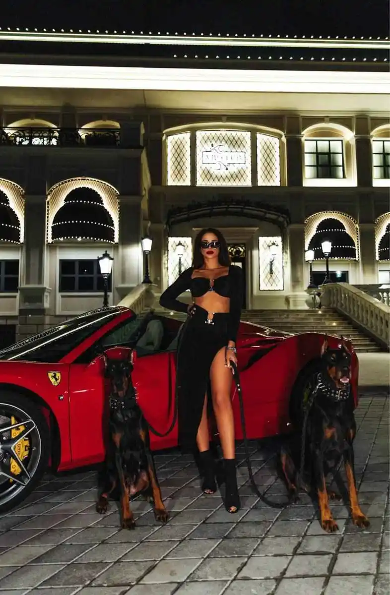 Afina escort in Milan