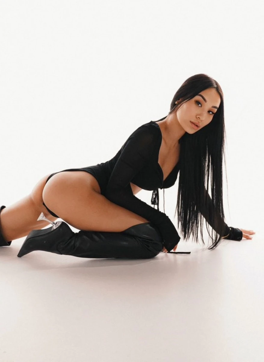 Aliana escort in Rome