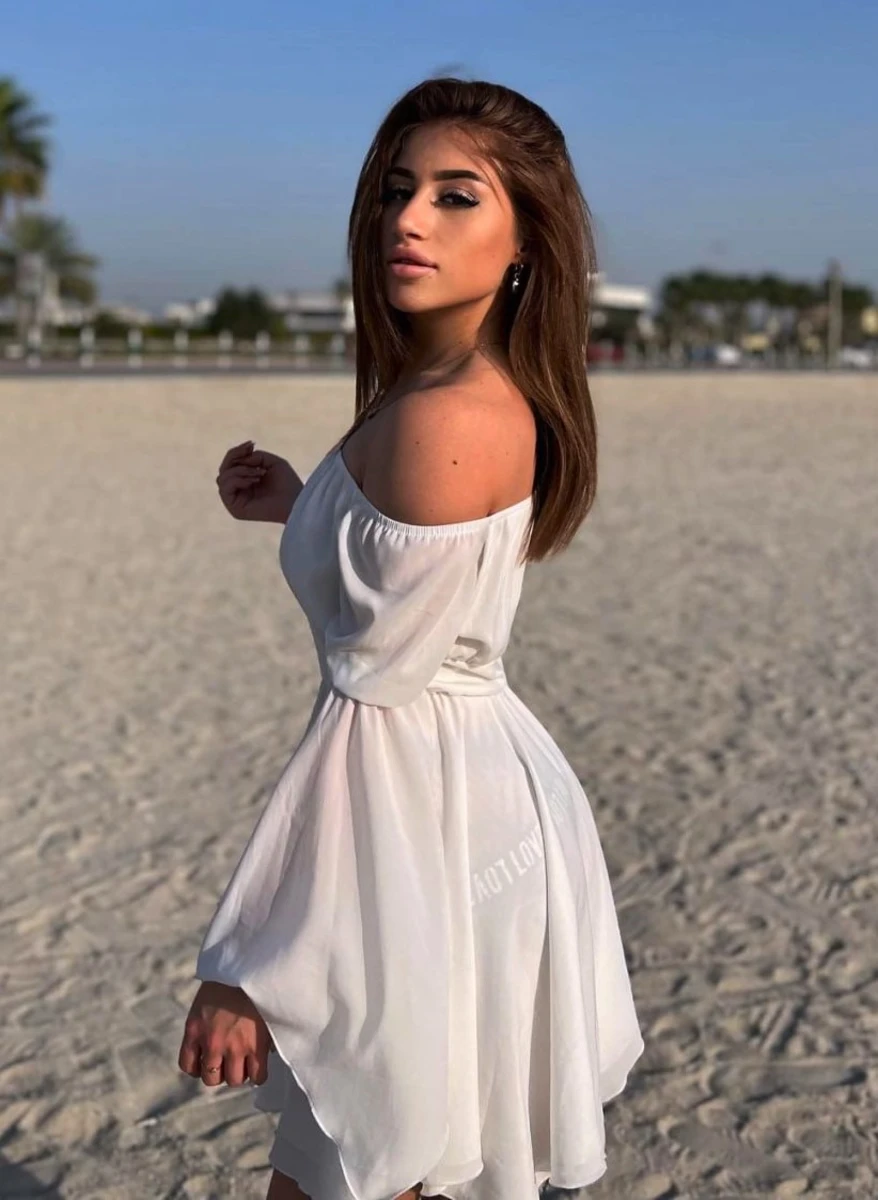 Alisa escort in Rome