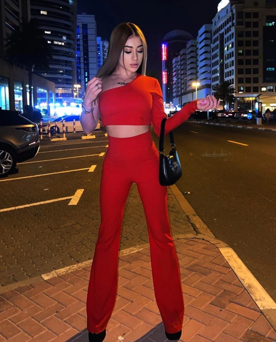 Alisa escort in Rome