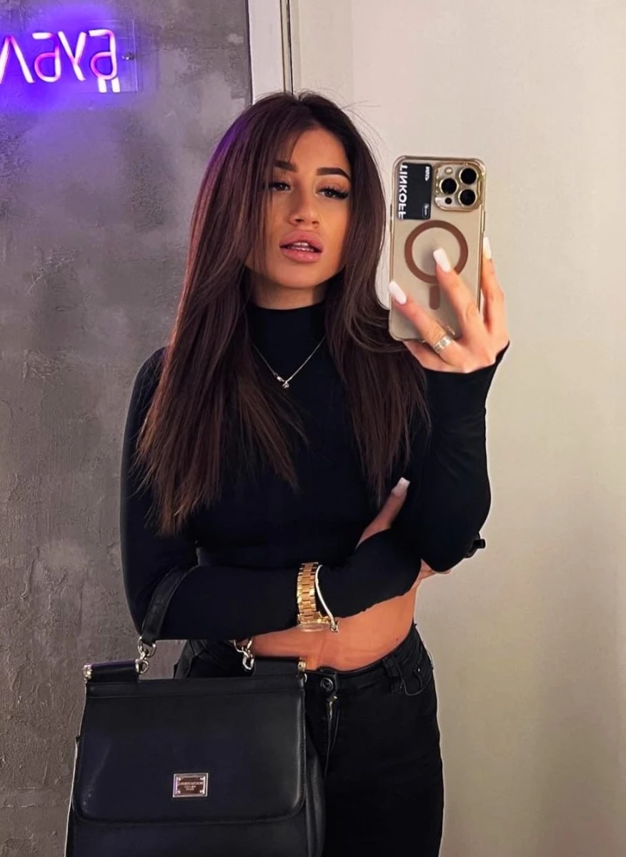 Alisa escort in Rome