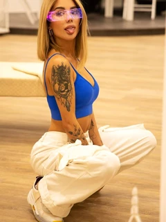 Angela escort in Rome