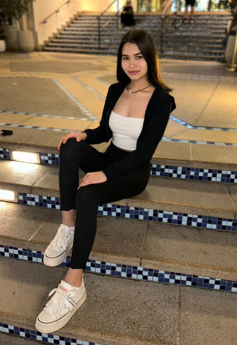 Anna escort in Milan
