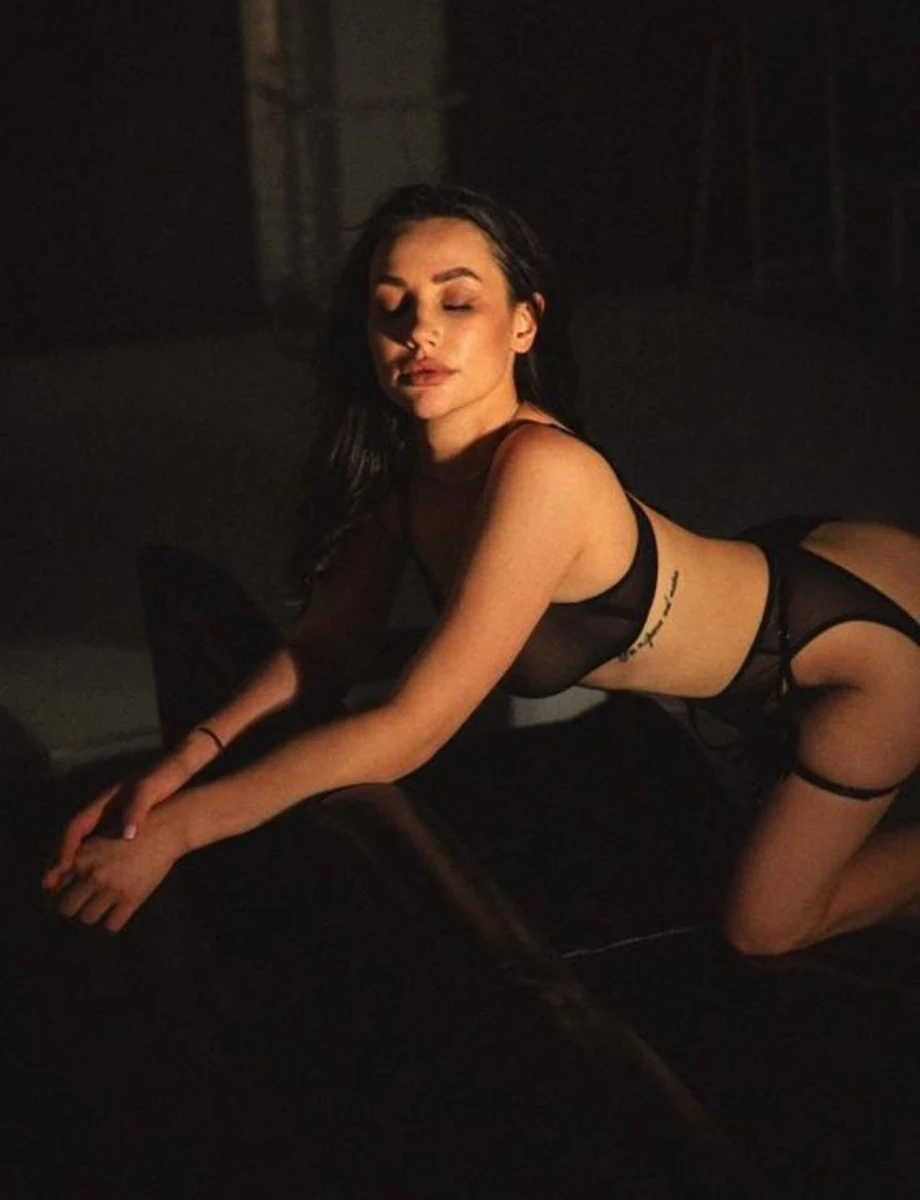 Anna escort in Rome