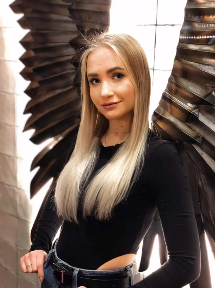 Anya escort in Milan
