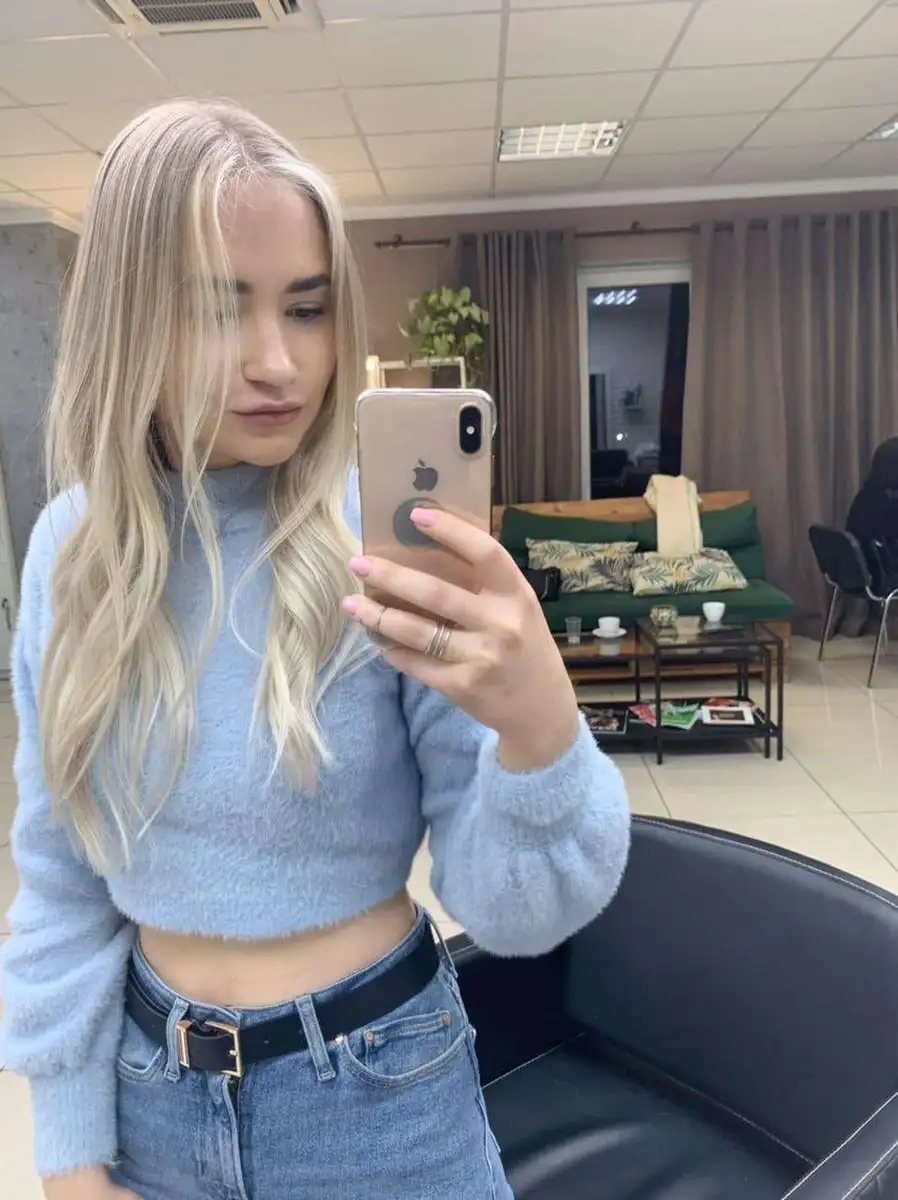 Anya escort in Milan