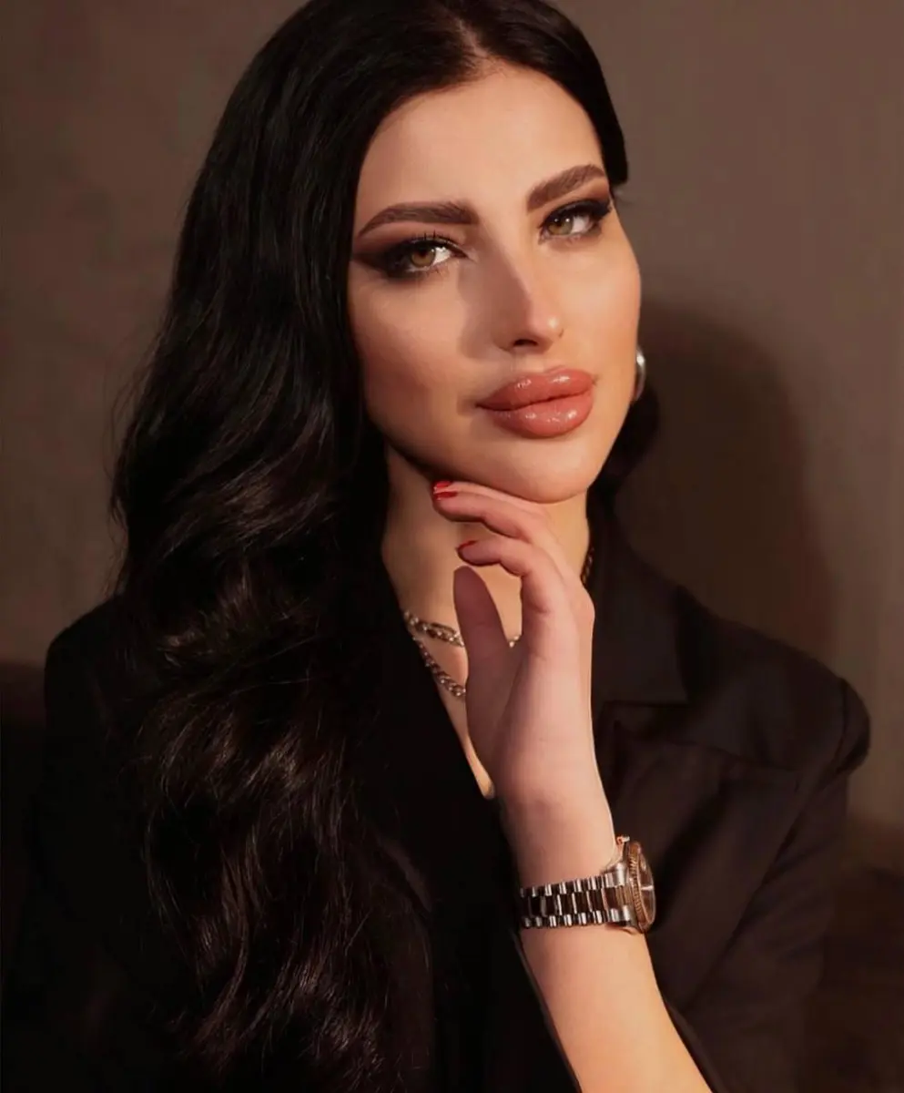 Arina escort in Milan