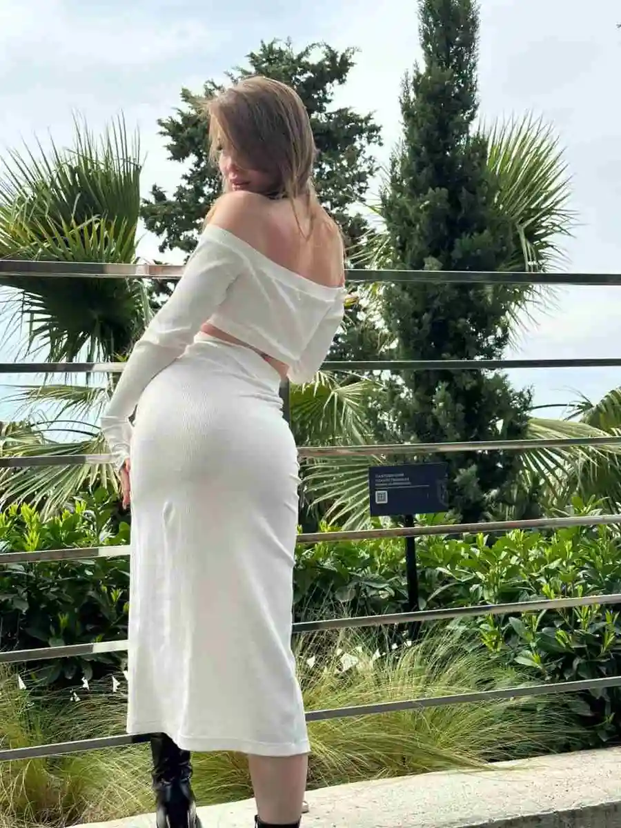 Aurora escort in Milan