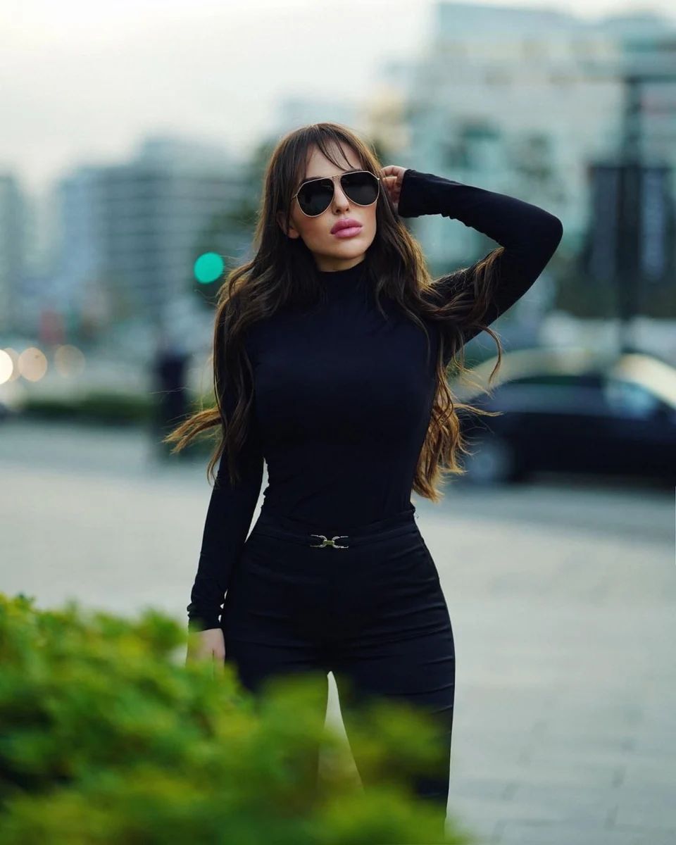 Ayla escort in Milan