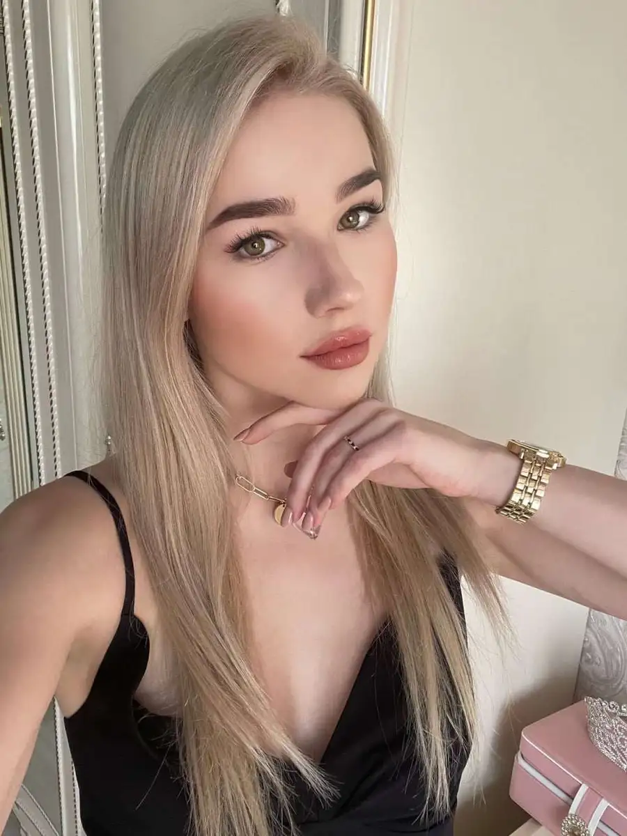 Betany escort in Milan