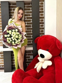 Caroline escort in Rome