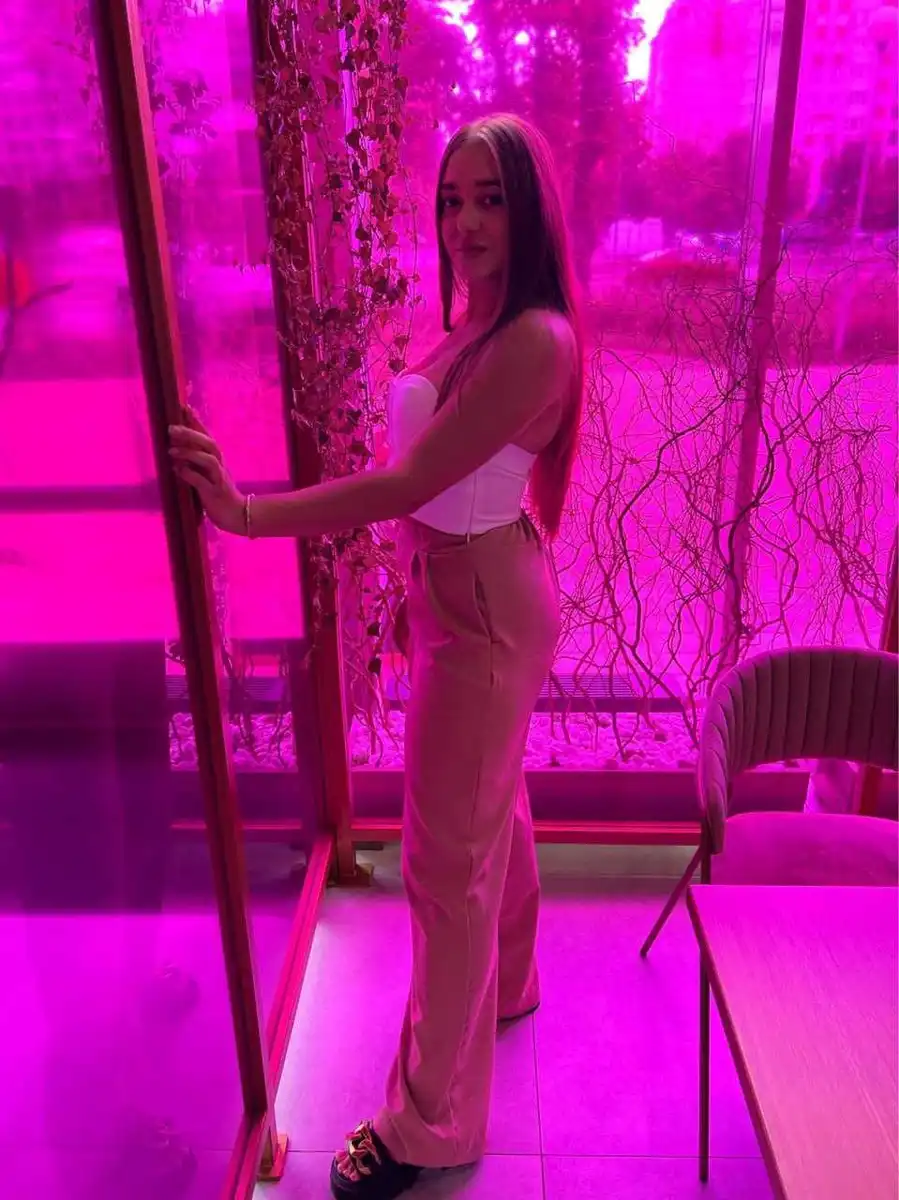 Chris escort in Milan