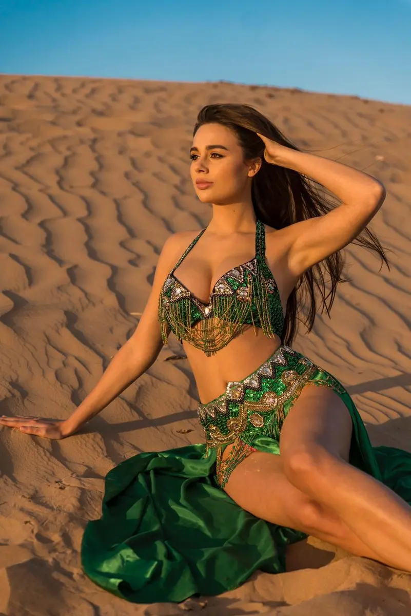 Christina escort in Milan