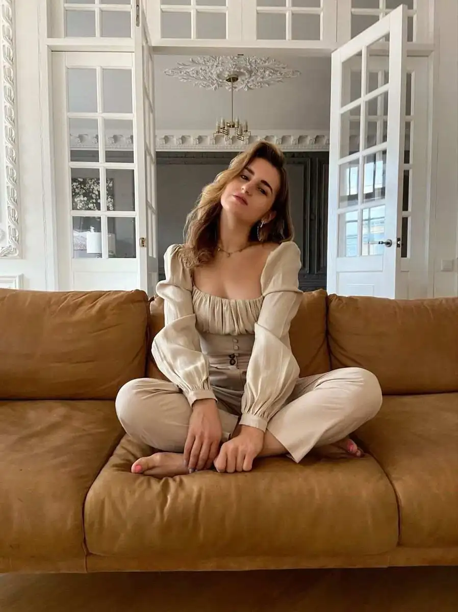Christine escort in Milan