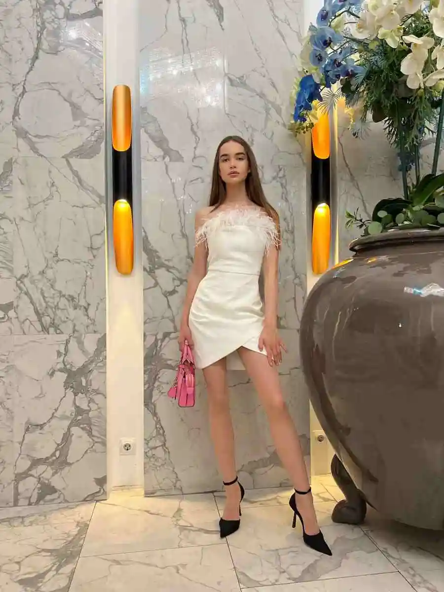 Cleo escort in Milan