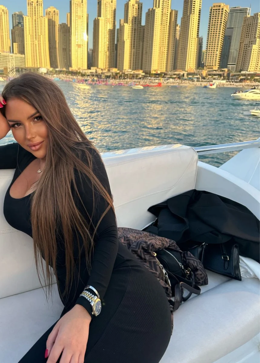 Dilara escort in Milan
