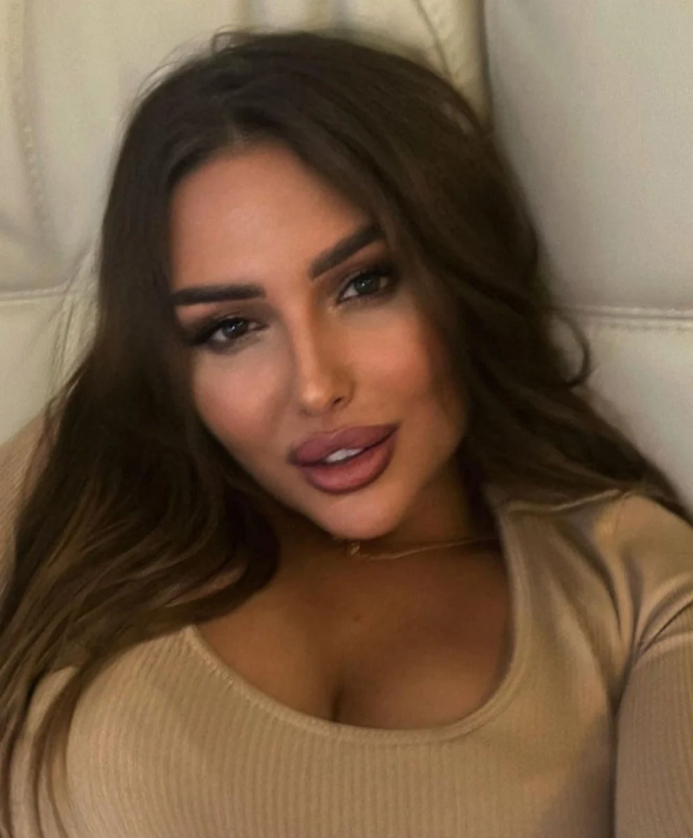 Dilara escort in Milan