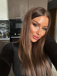 Dilara escort in Milan