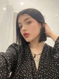 Disha escort in Milan