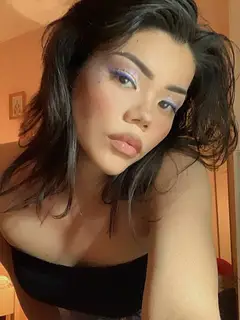 Elina escort in Milan