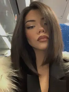 Elina escort in Milan