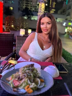 Elina escort in Rome