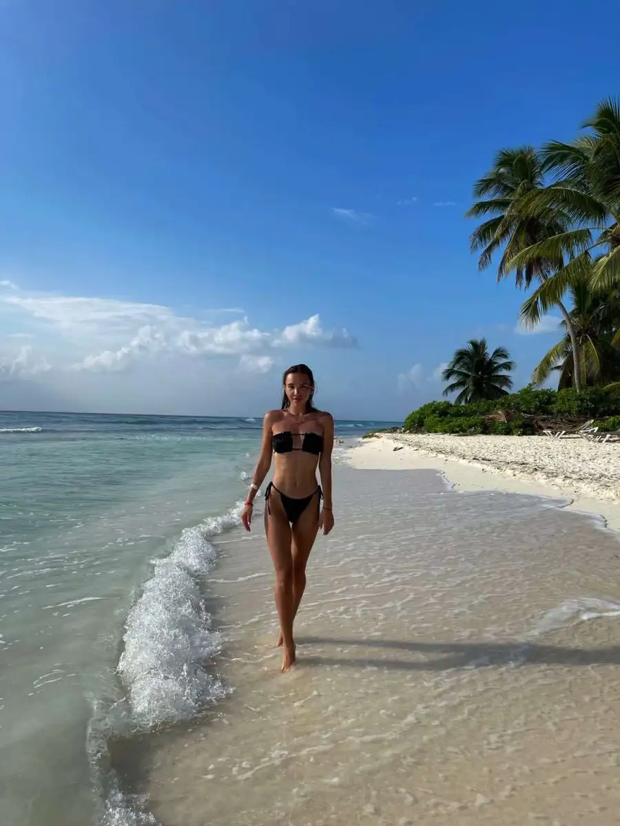 Elya escort in Milan