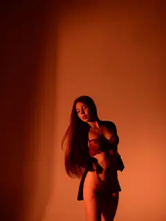 Emma escort in Milan