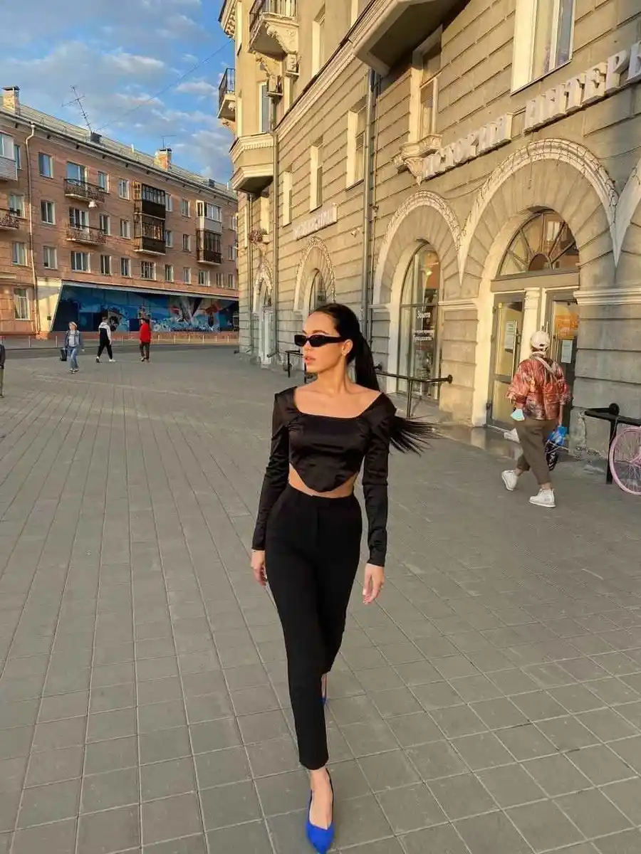 Inessa escort in Milan