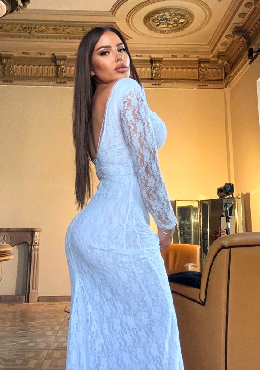 Iren escort in Milan