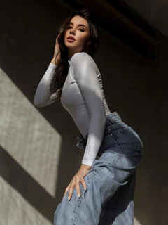 Kate escort in Milan