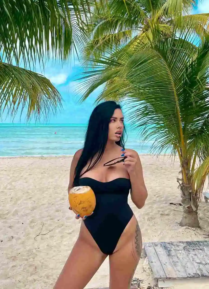 Katherine escort in Rome
