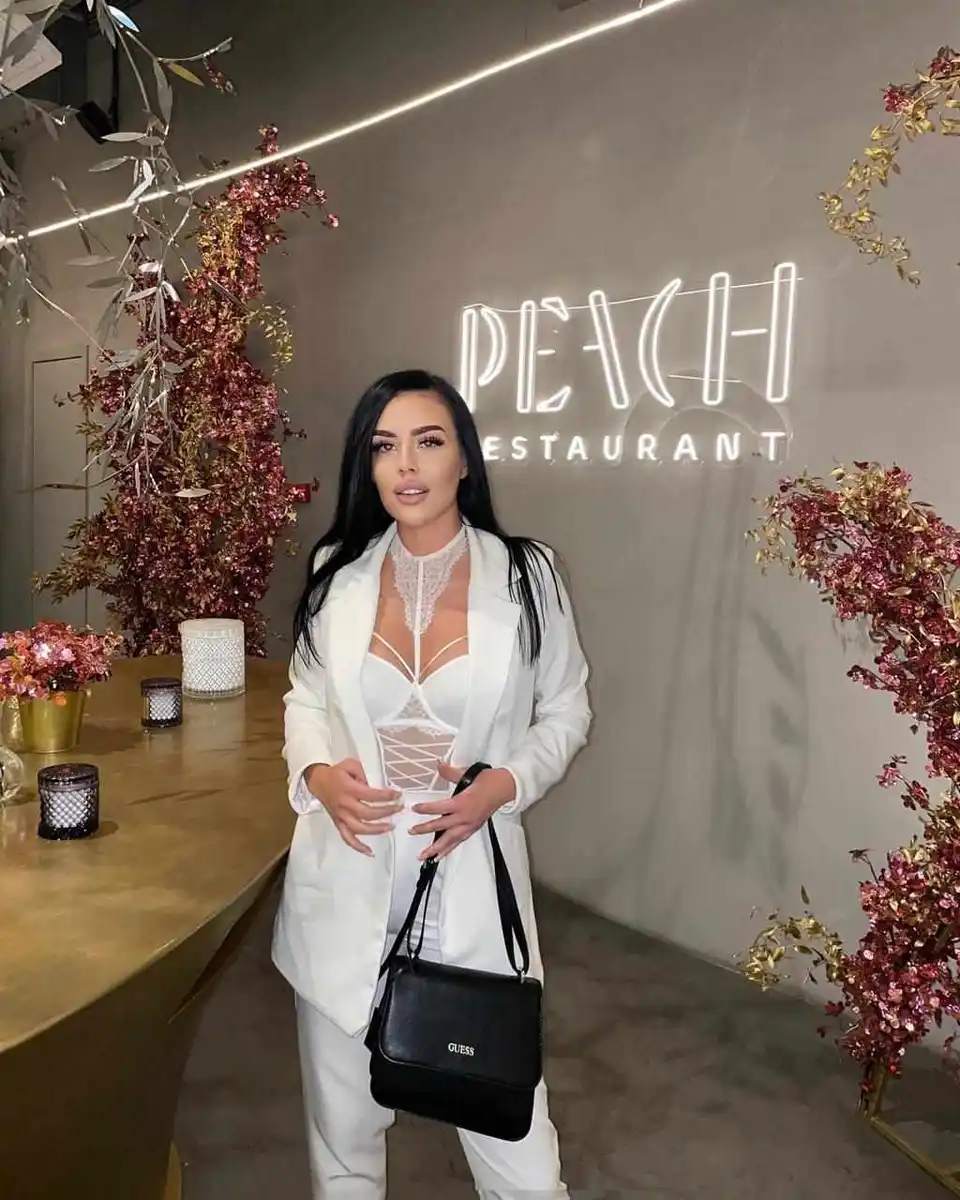 Katherine escort in Rome