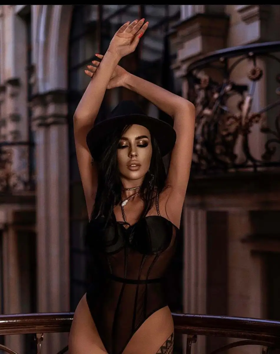 Katherine escort in Rome