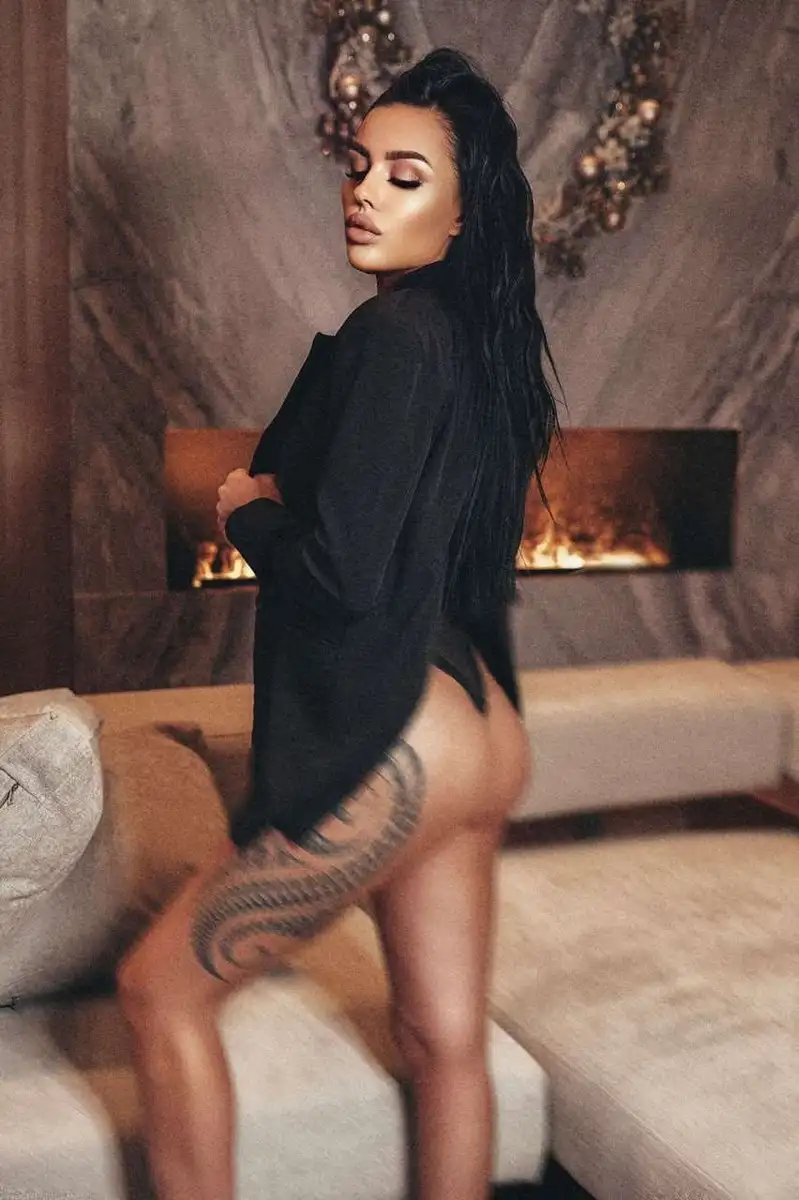 Katherine escort in Rome