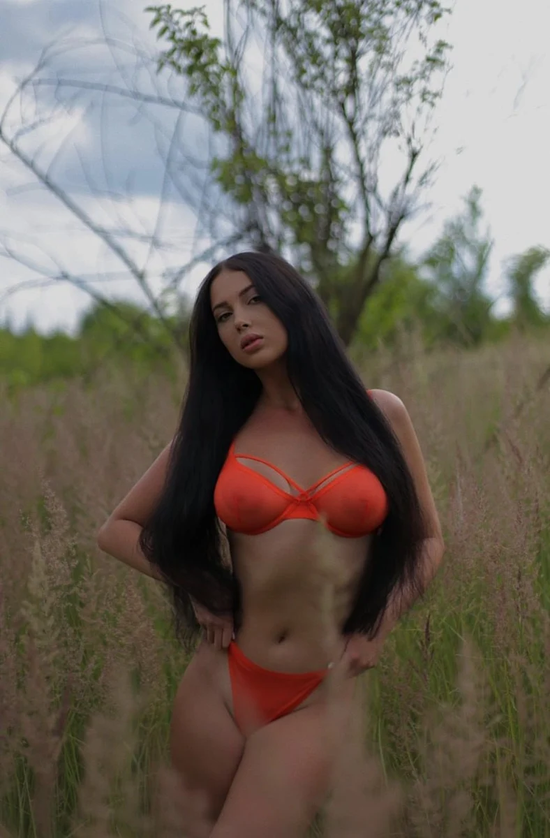 Katya escort in Milan