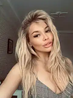Kornelia escort in Milan
