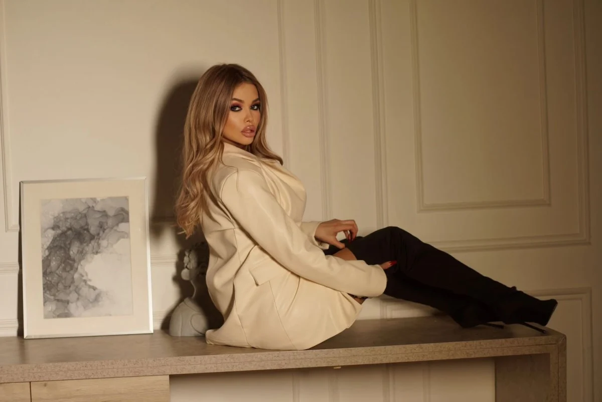 Kornelia escort in Milan