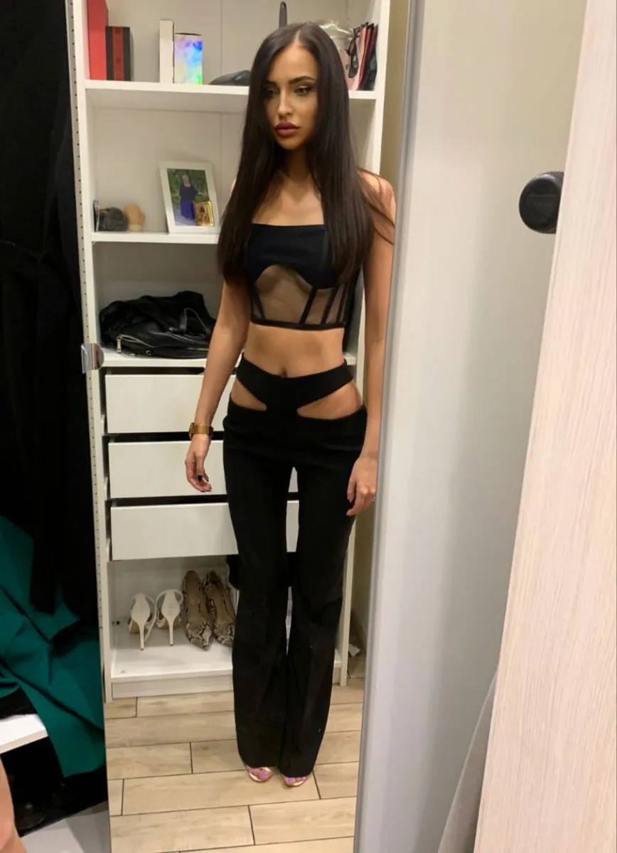 Kristall escort in Milan