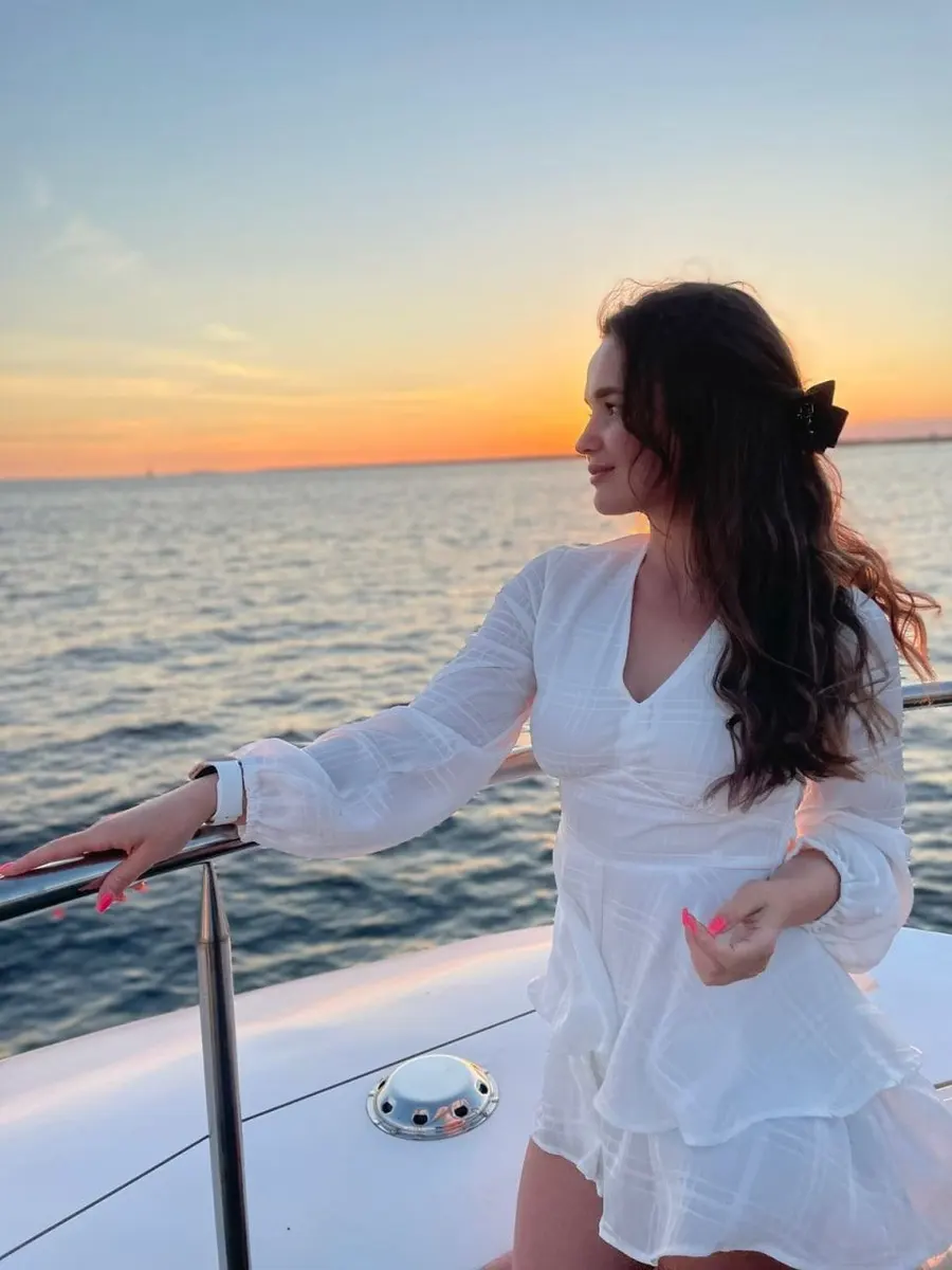 Ksenia escort in Milan