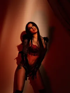 Lera escort in Milan
