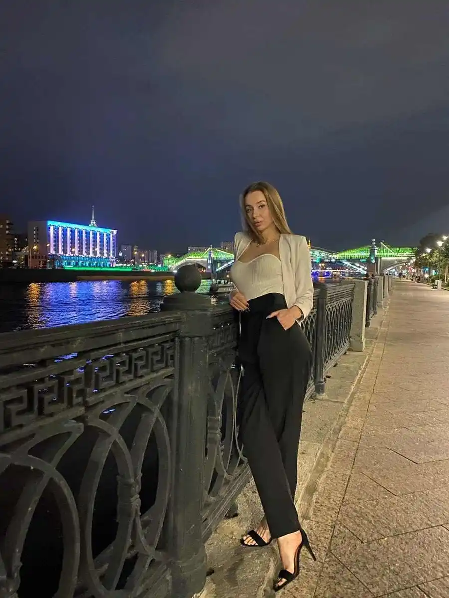 Lera escort in Rome