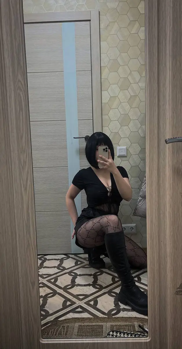 Leyla escort in Milan