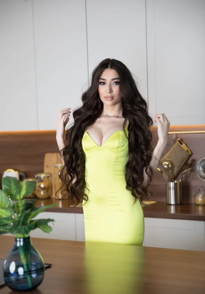 Lilit escort in Milan