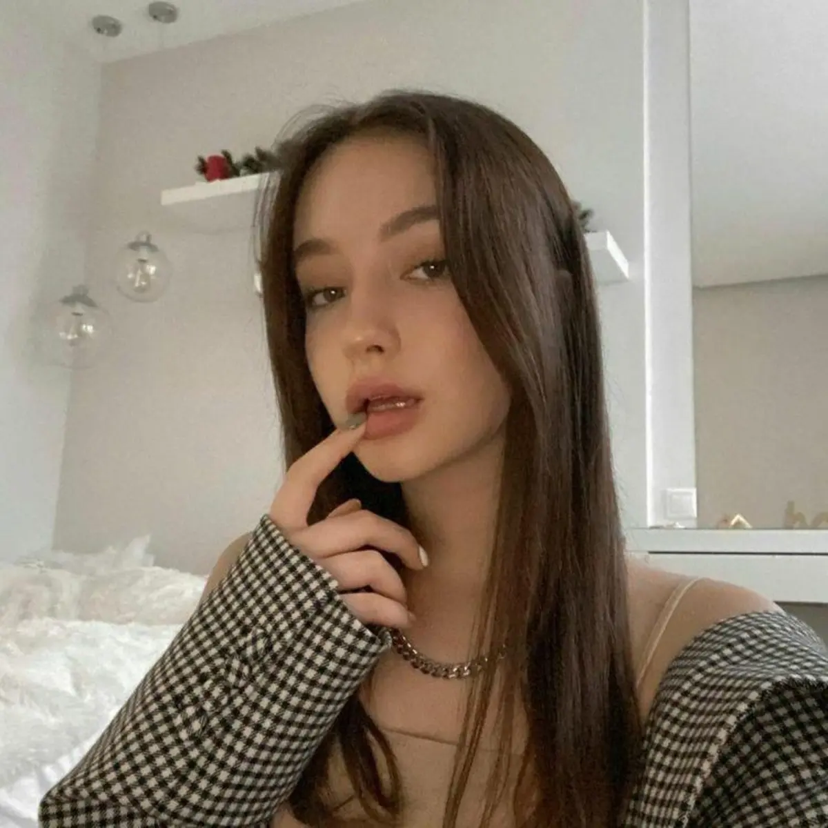Lina escort in Milan