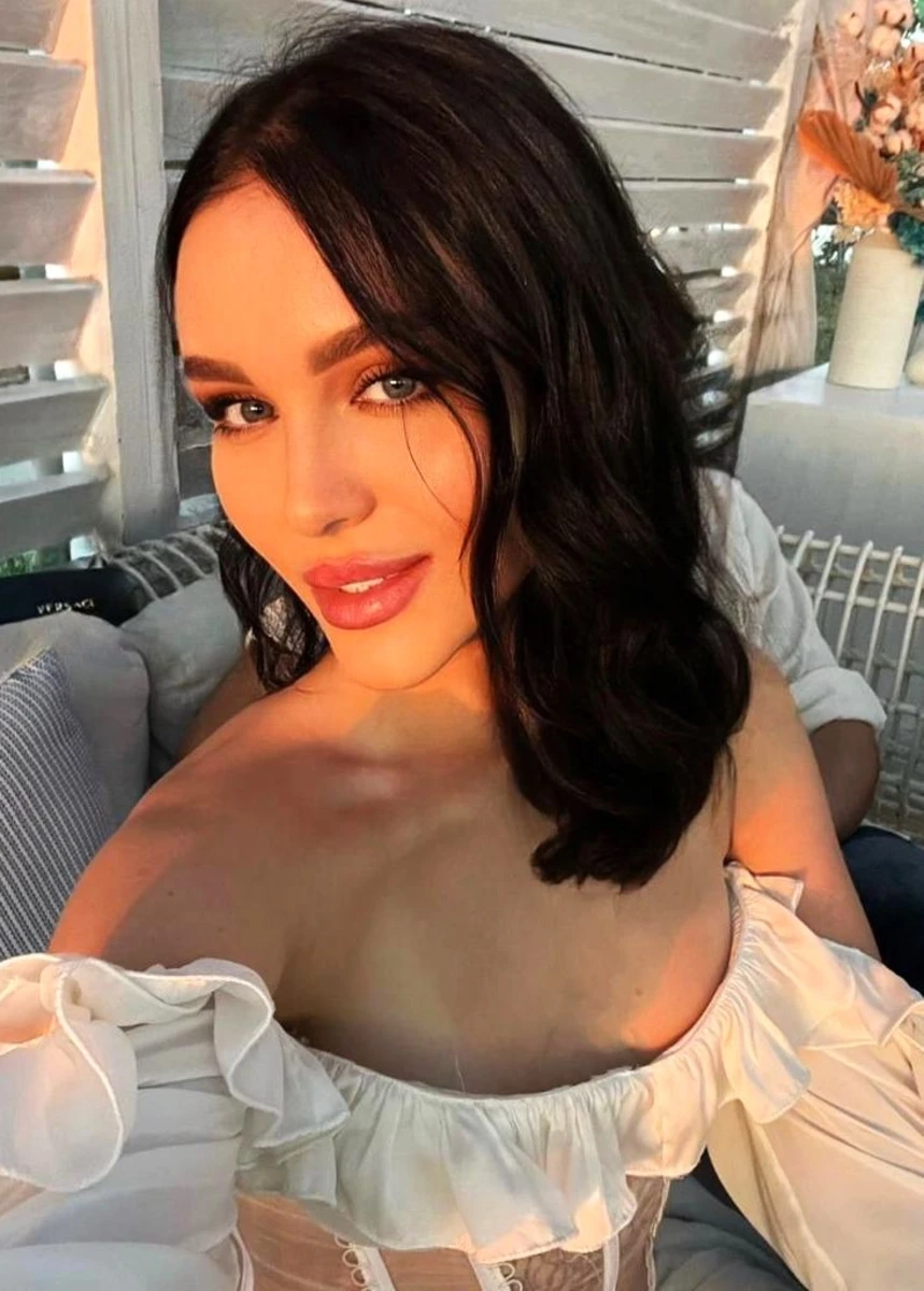 Lina escort in Rome