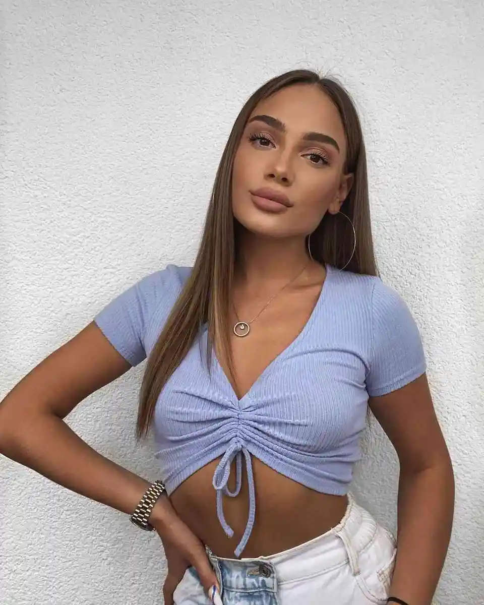 Lukeriya escort in Milan