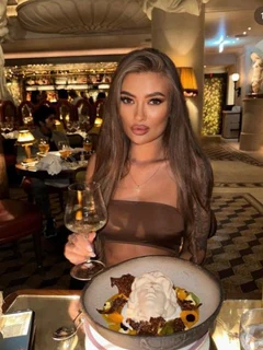Lukeriya escort in Milan