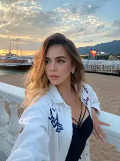 Lydia escort in Milan